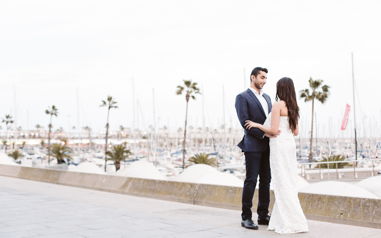 Engagement photo session at the beach in Barcelona