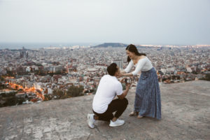 Surprise marriage proposal in Barcelona