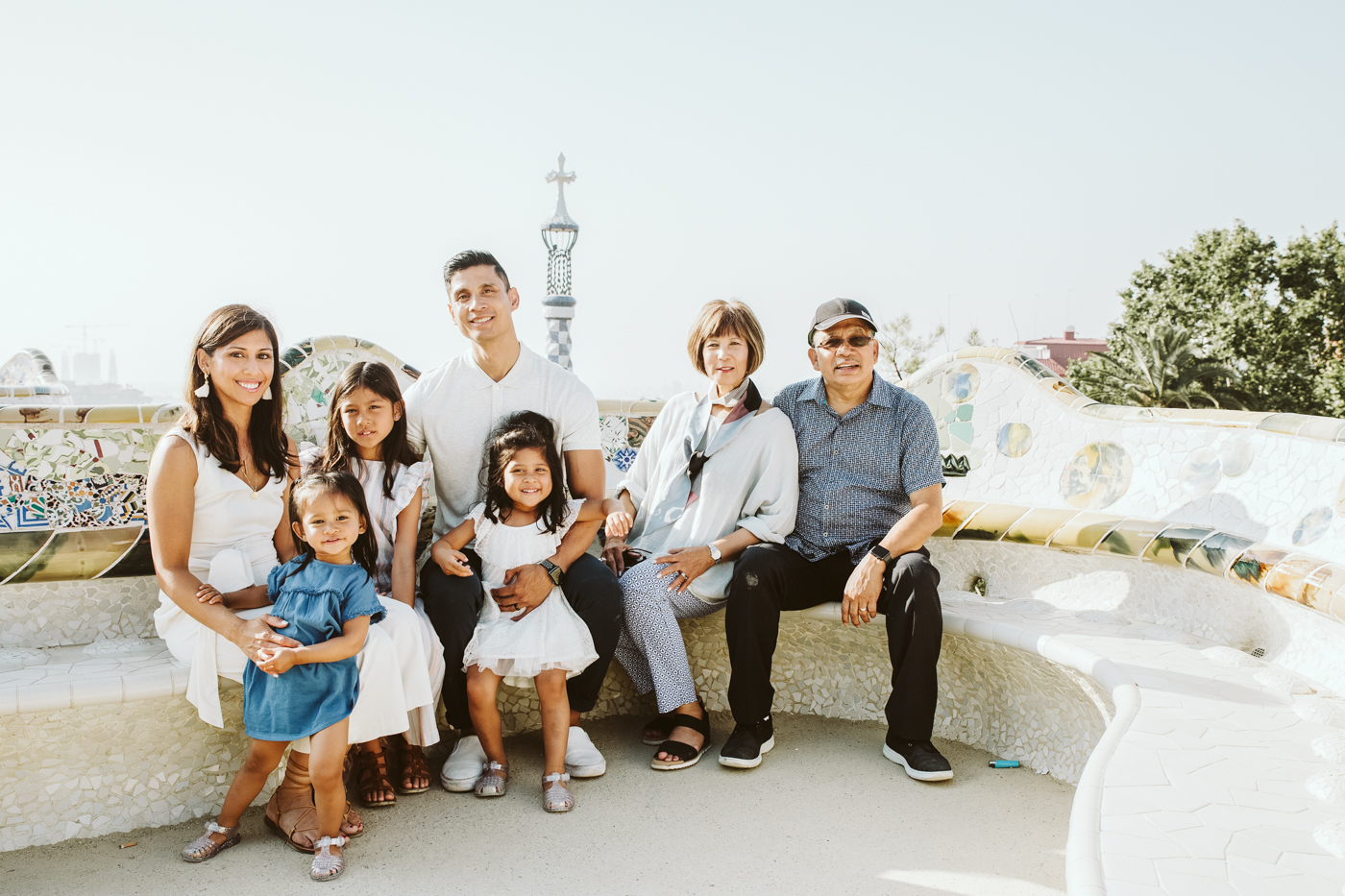 Family photo session in Park Guell, Barcelona